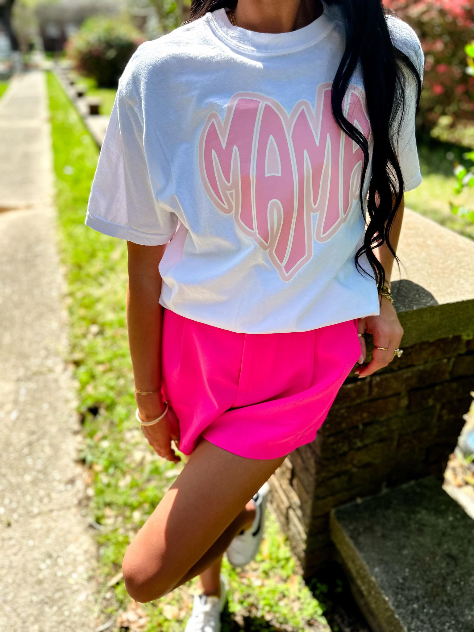 MAMA Heart Graphic Tee