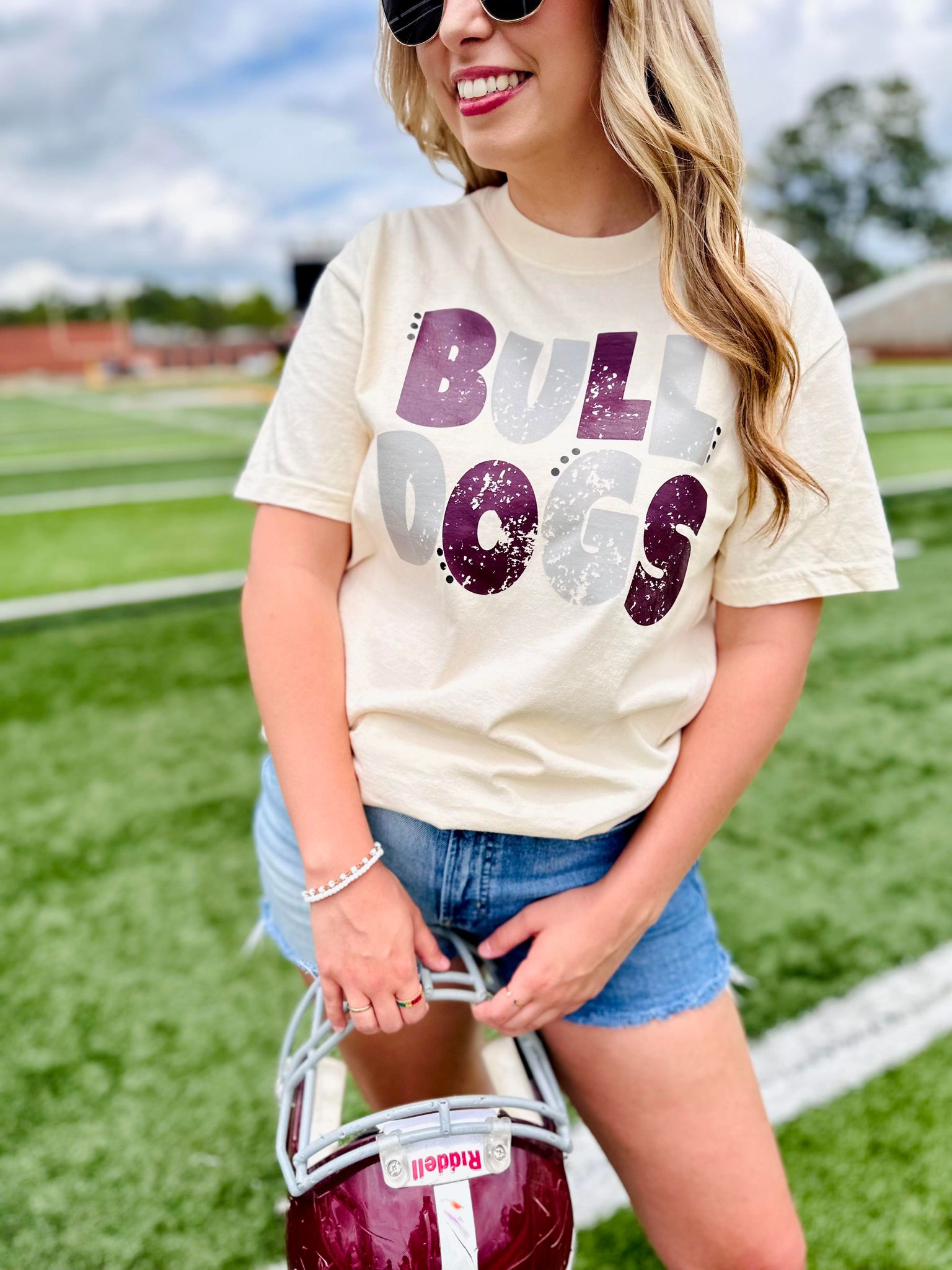 Big Mascot Dot Distressed Ivory Graphic Tee #60