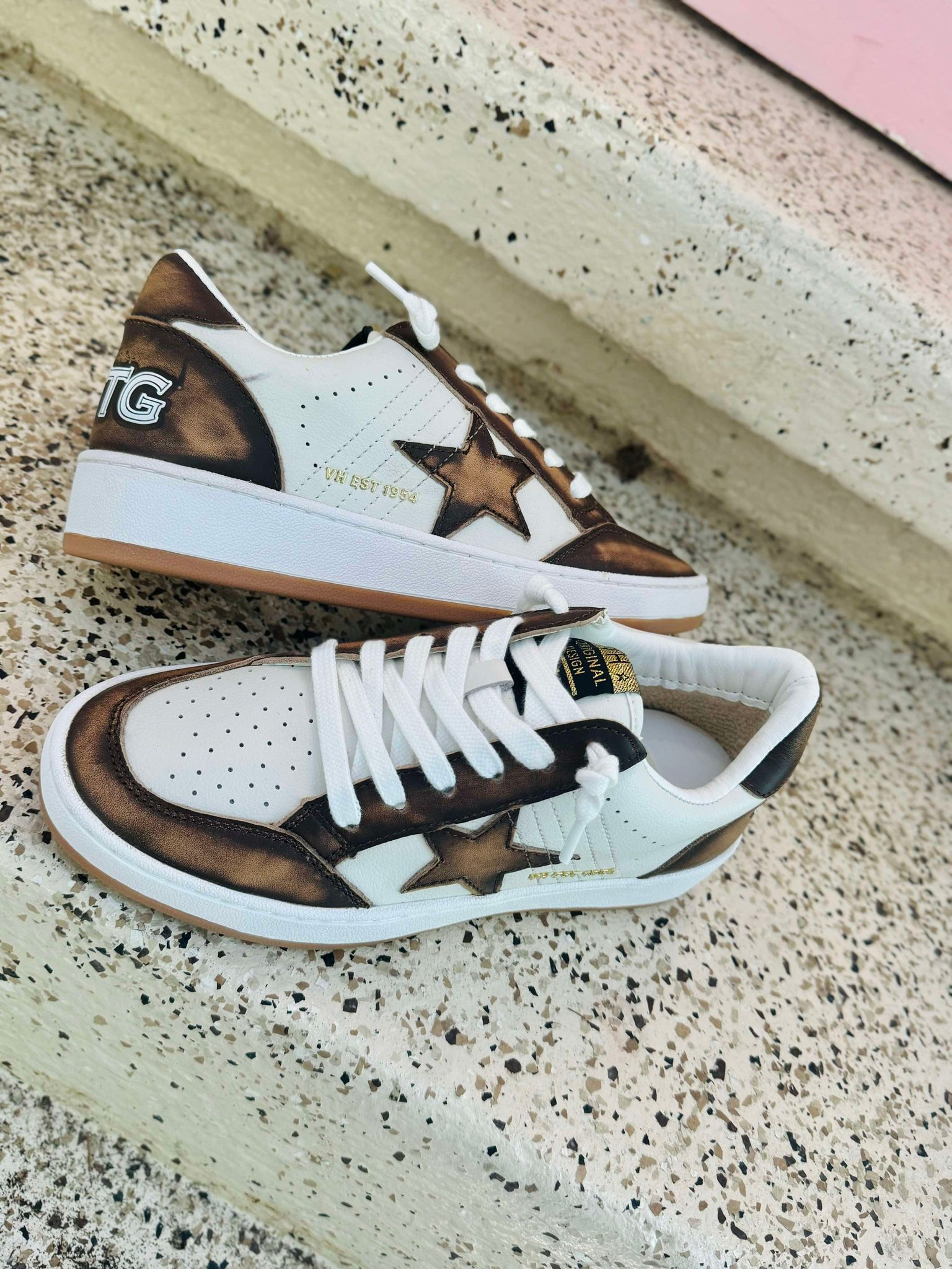 The Denisse Brown Washed Sneakers