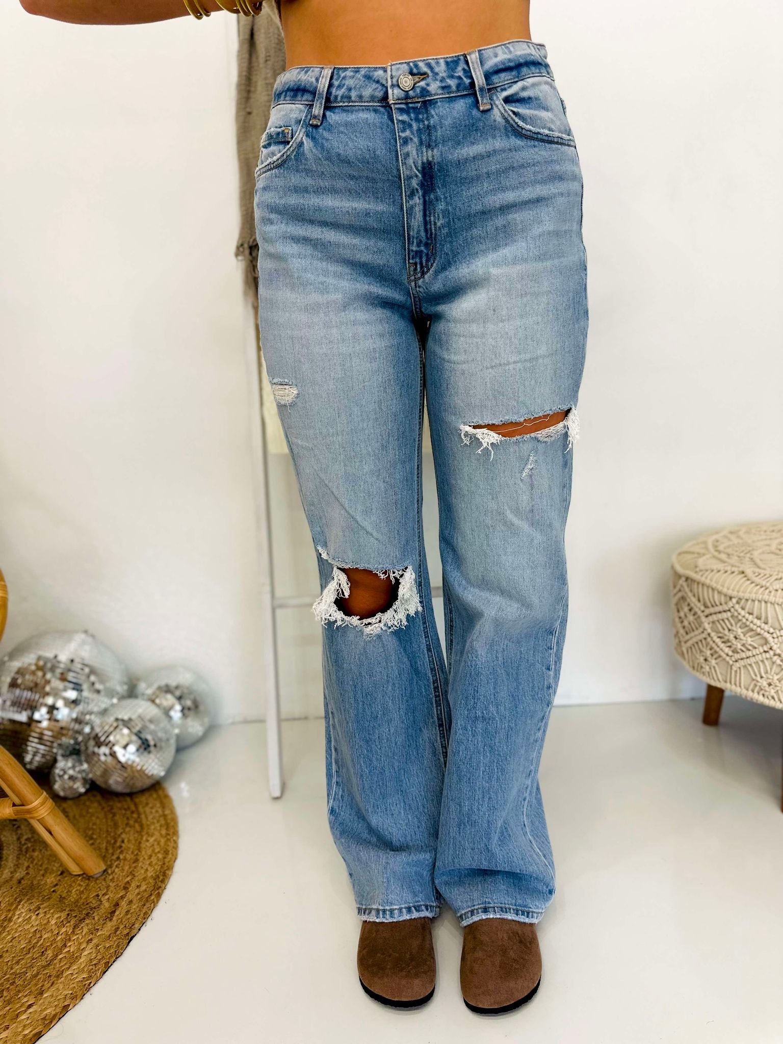 The Kinsley Super High Rise Straight Jeans