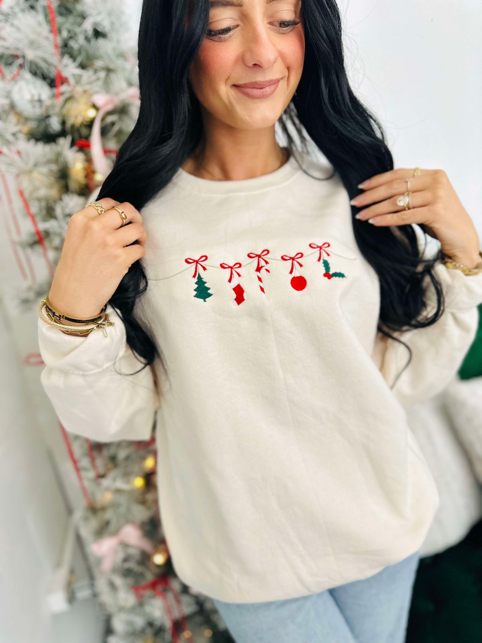 Ribbon Garland Embroidered Sweatshirt