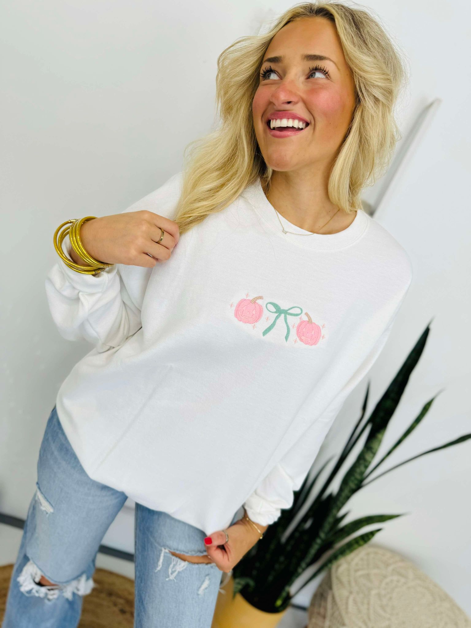 Spooky Pumpkin Bow White Sweatshirt