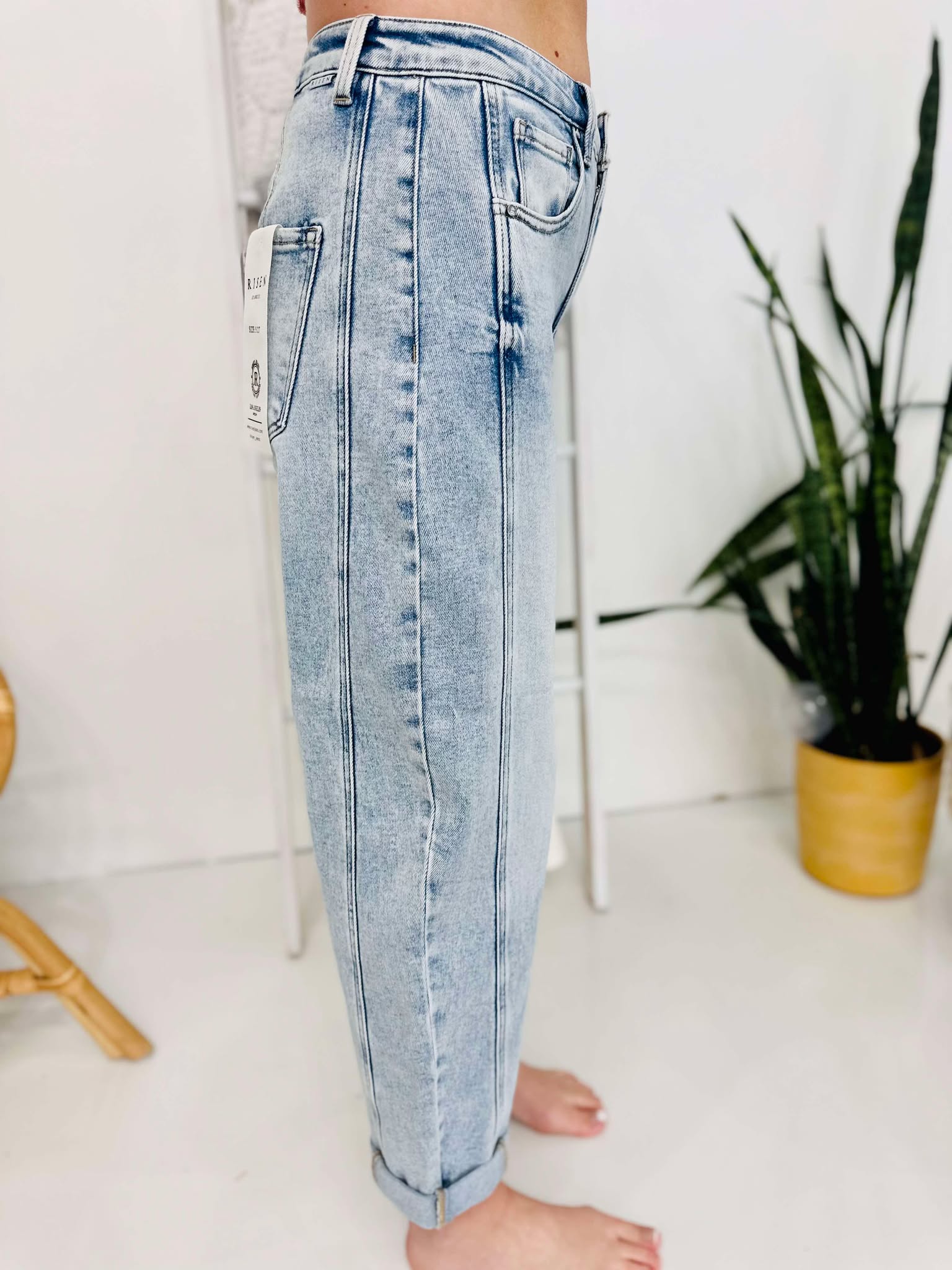 The Lynn Boyfriend Cuffed Barrel Jeans