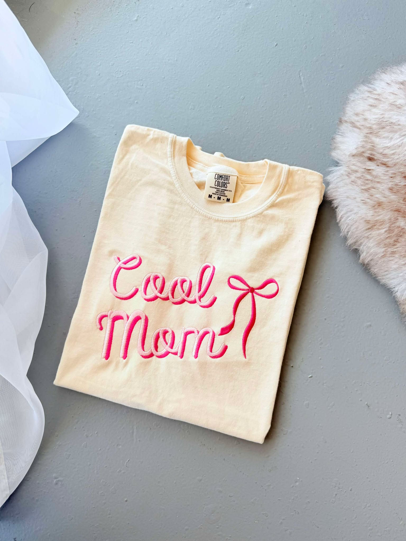 Cool Mom Ribbon Graphic Tee