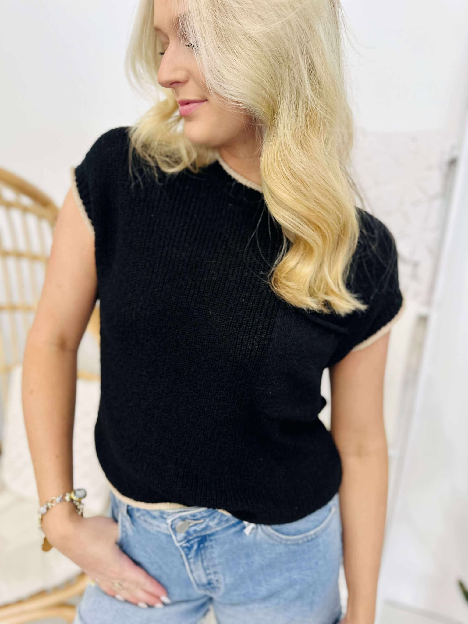 Contrast Trim Short Sleeve Pocket Detail Sweater