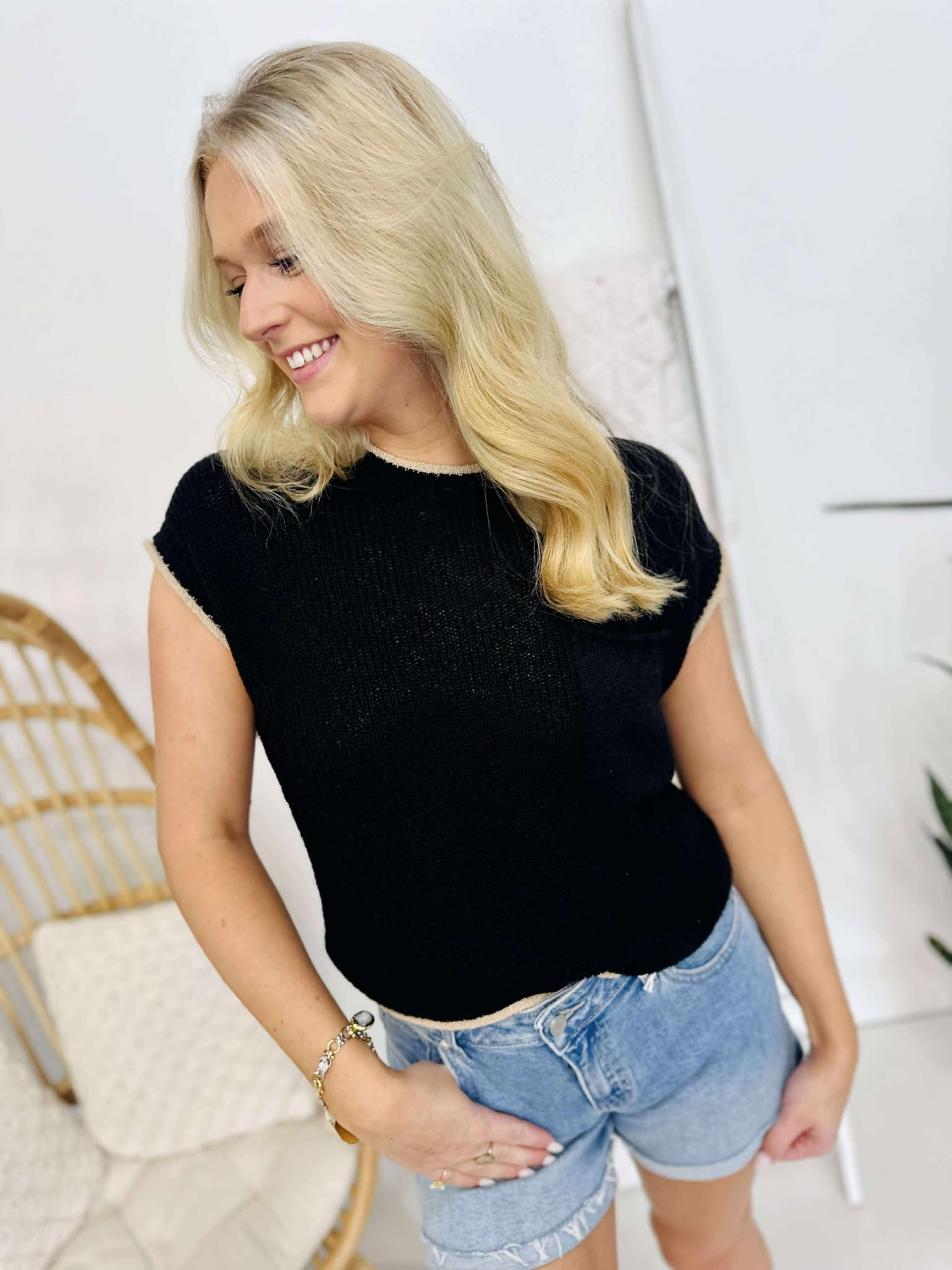 Contrast Trim Short Sleeve Pocket Detail Sweater