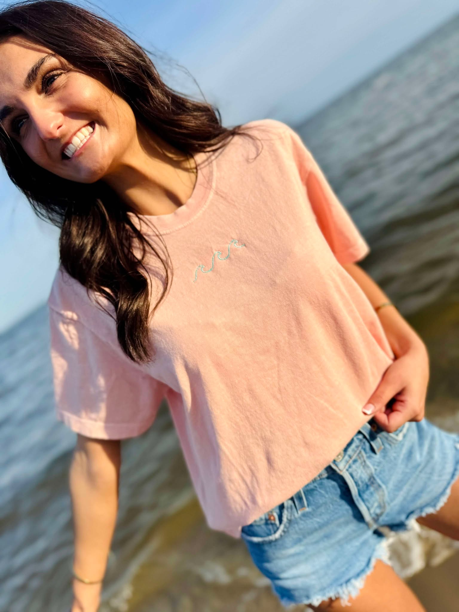 Dainty Wave Graphic Tee