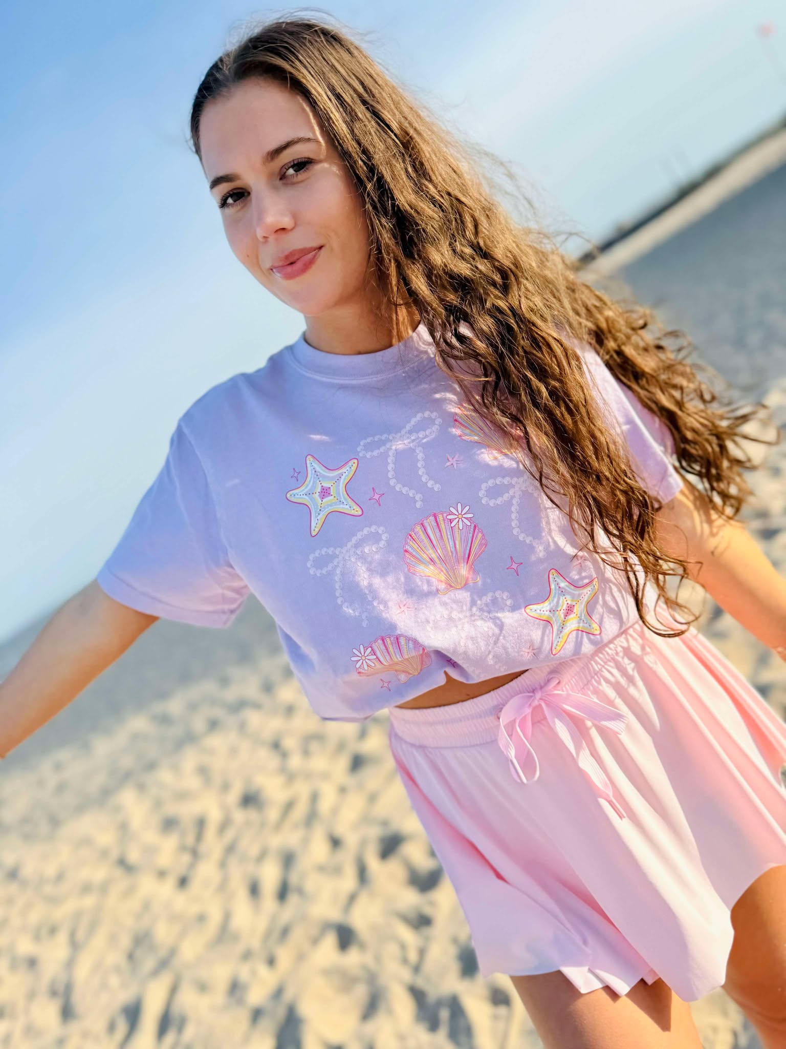 Pearl Bow Stack Beach Graphic Tee