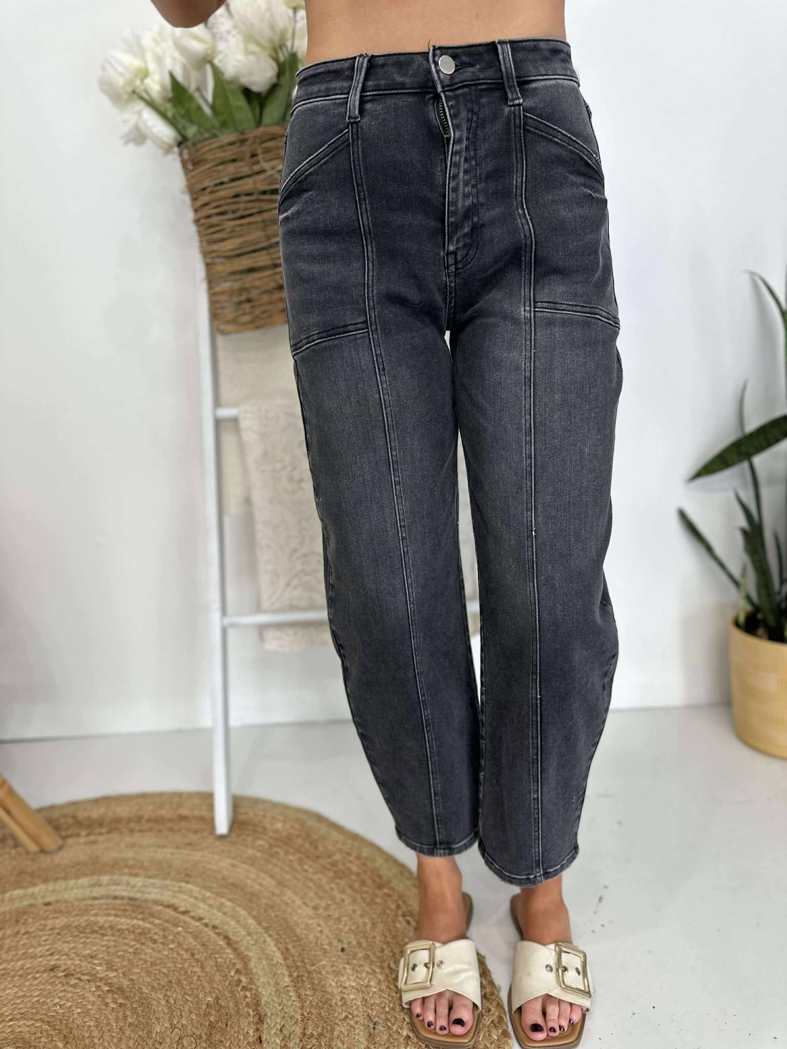 The Lexi Black Barrel Jeans