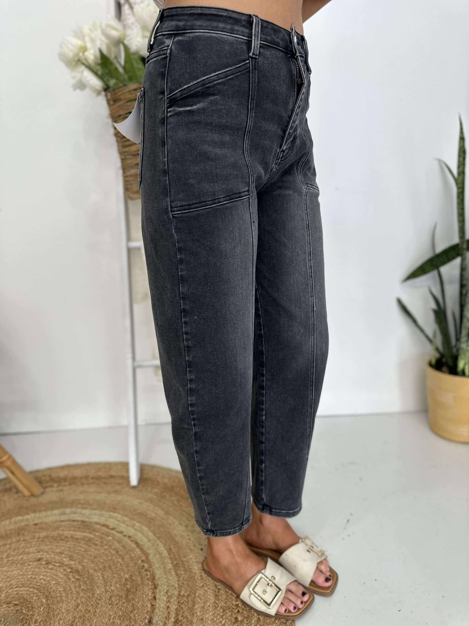 The Lexi Black Barrel Jeans
