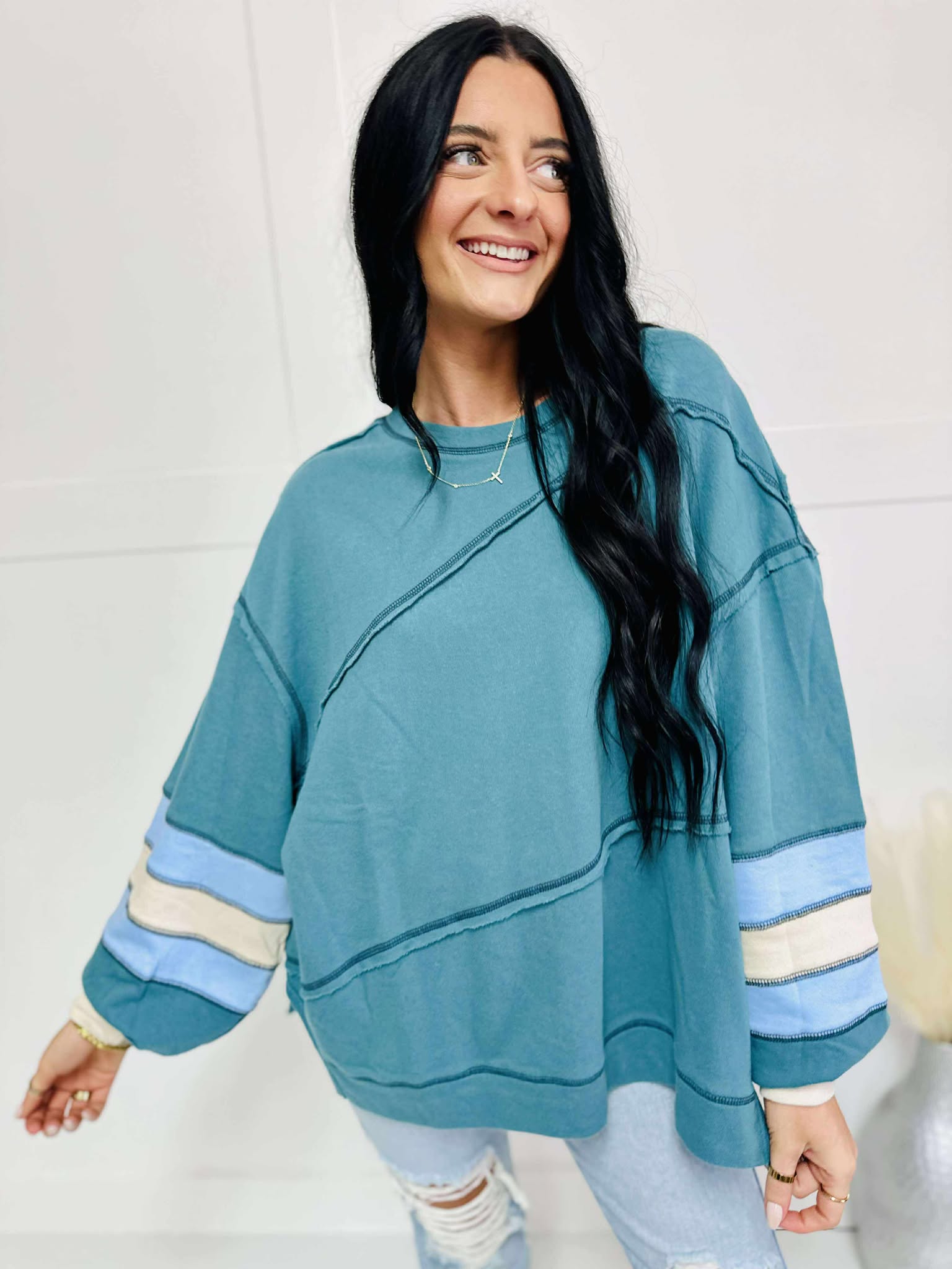 Color Mix Embroidered Washed Pullover