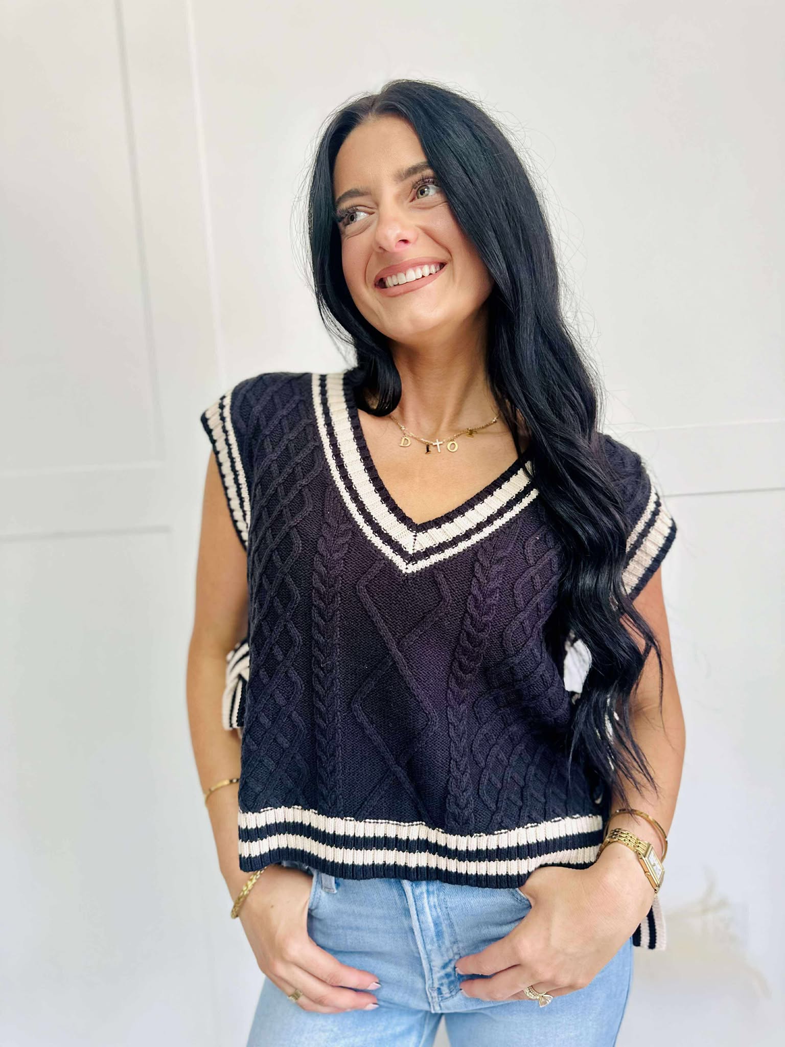 Contrast Line Trim Side Tie Knit Sweater Vest
