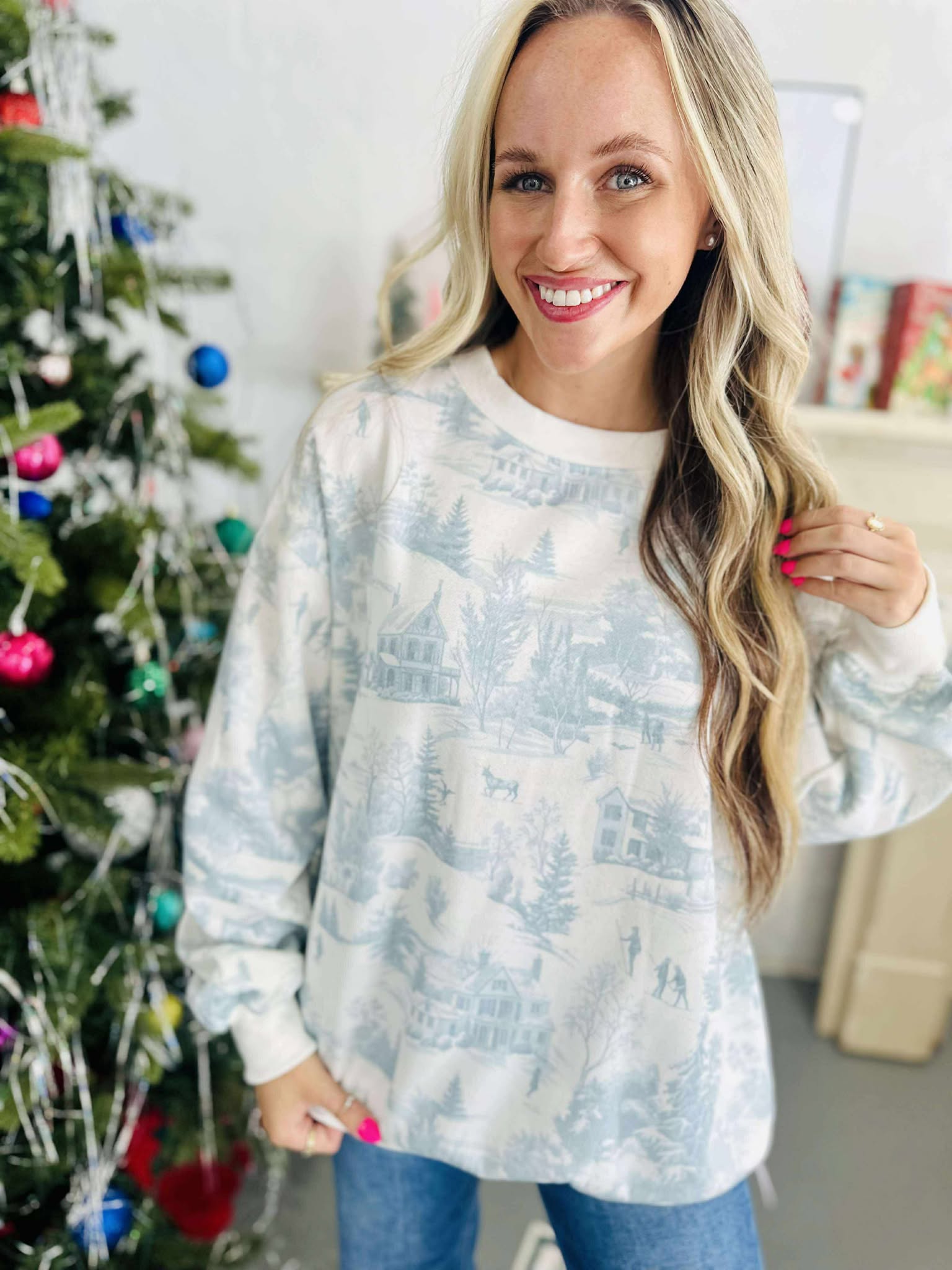 Holiday Scenery Pullover