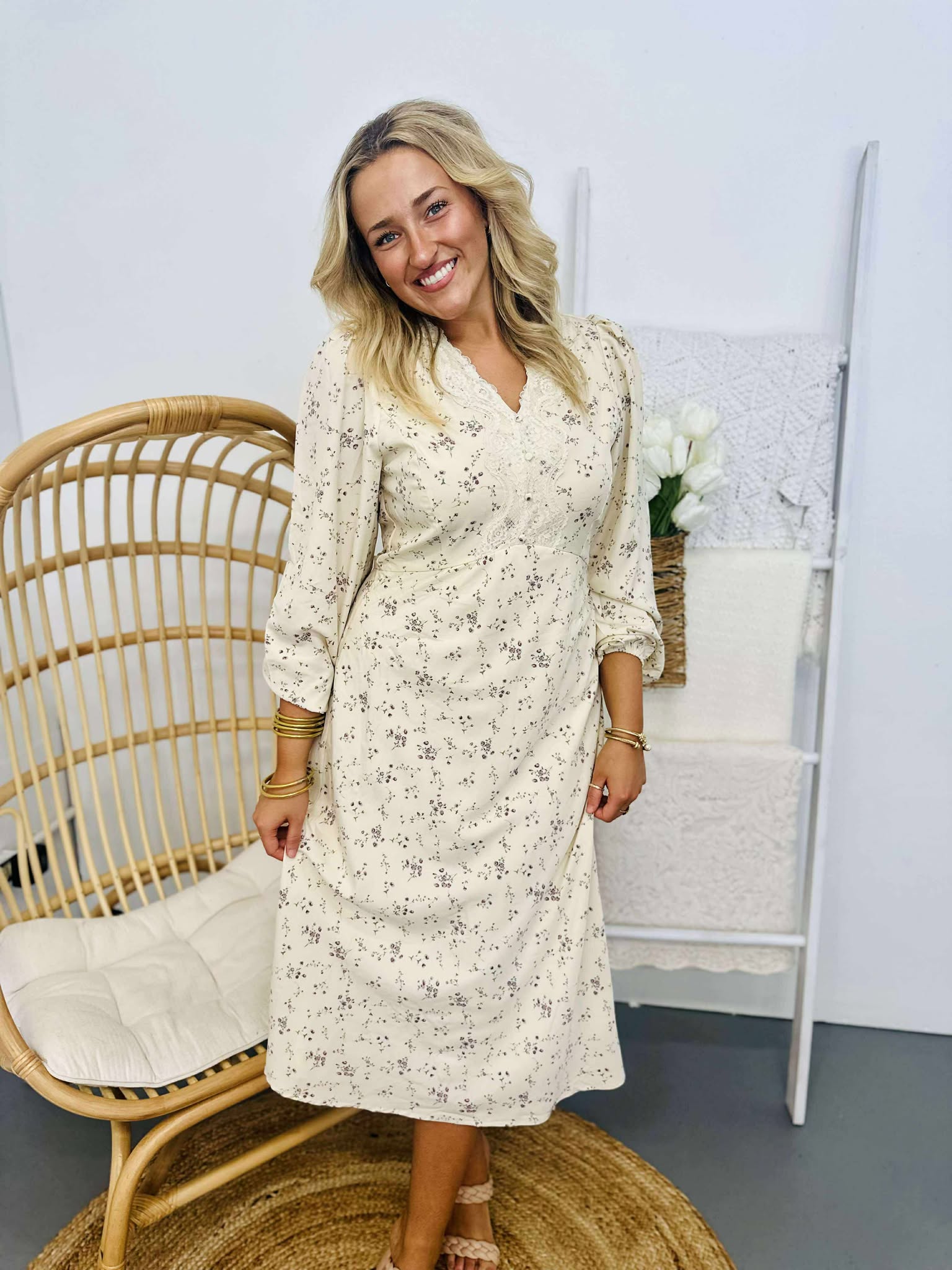 Lace Trim Floral Print Midi Dress