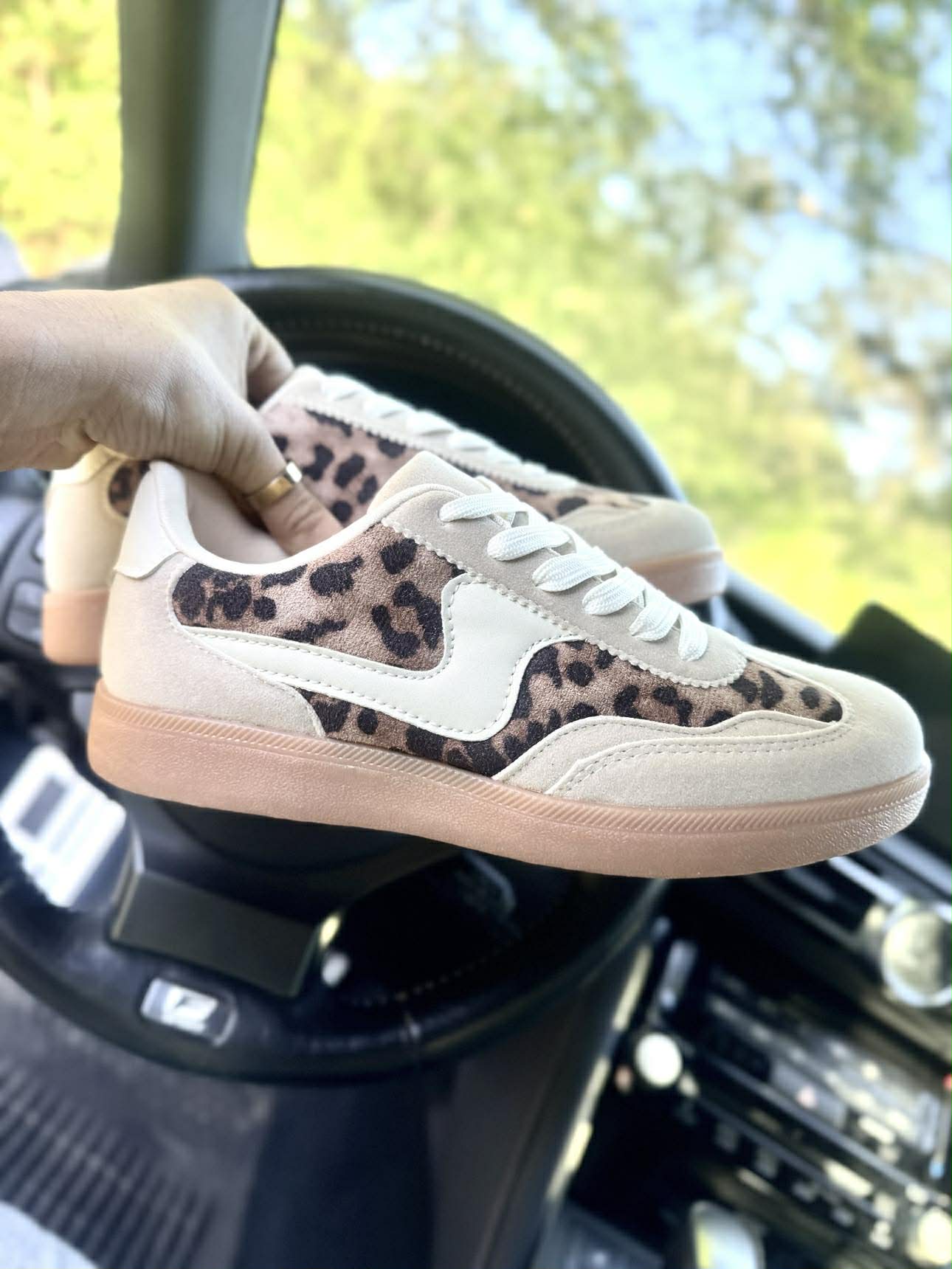 Great Look Leopard Sneakers
