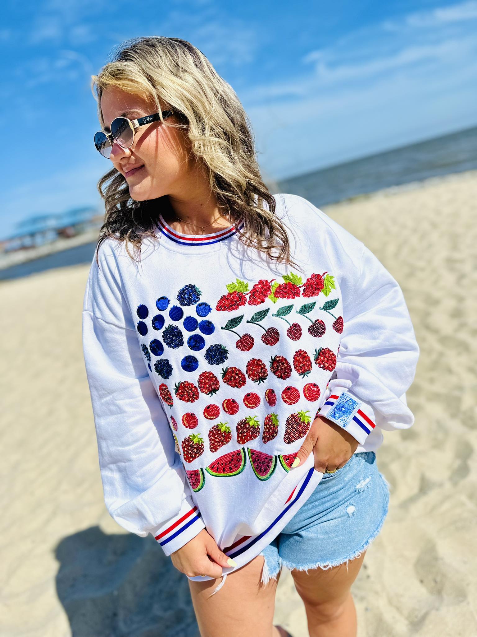 Queen Of Sparkles White Fruit USA Flag Sweatshirt