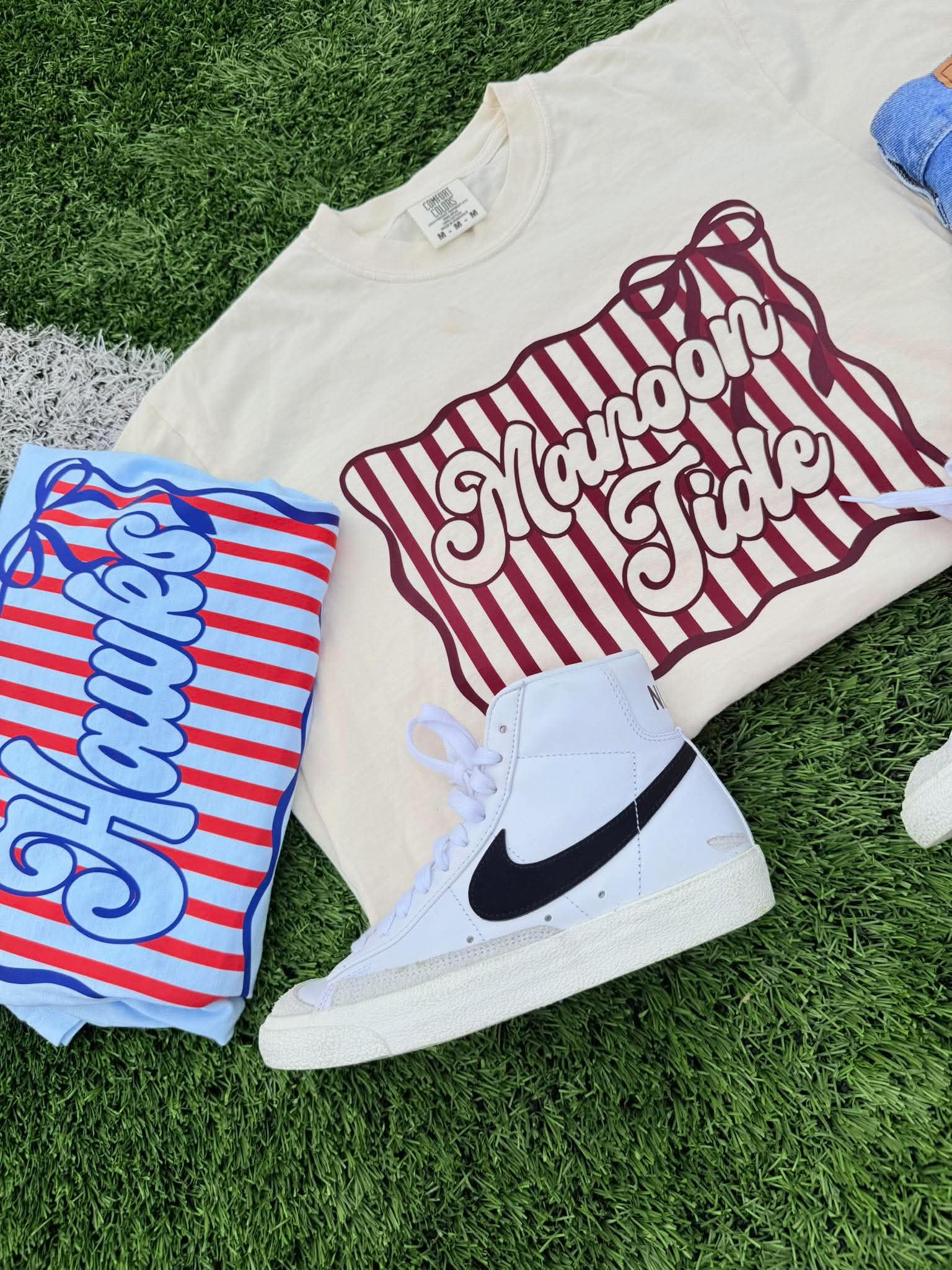 Bubble Stripe Bow Mascot Graphic Tee - #GAME96