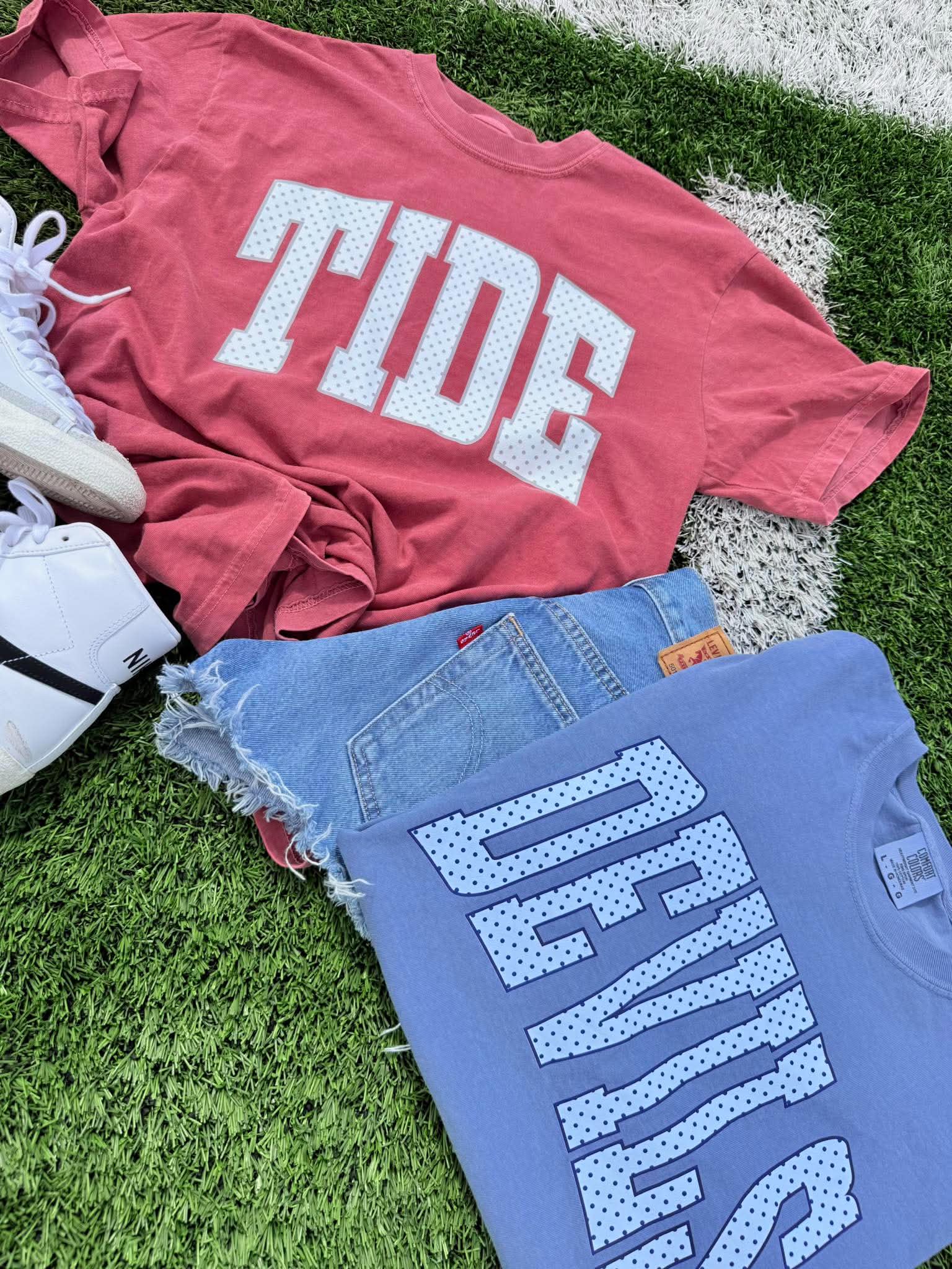 Polka Dot Arched Mascot Graphic Tee - #GAME84