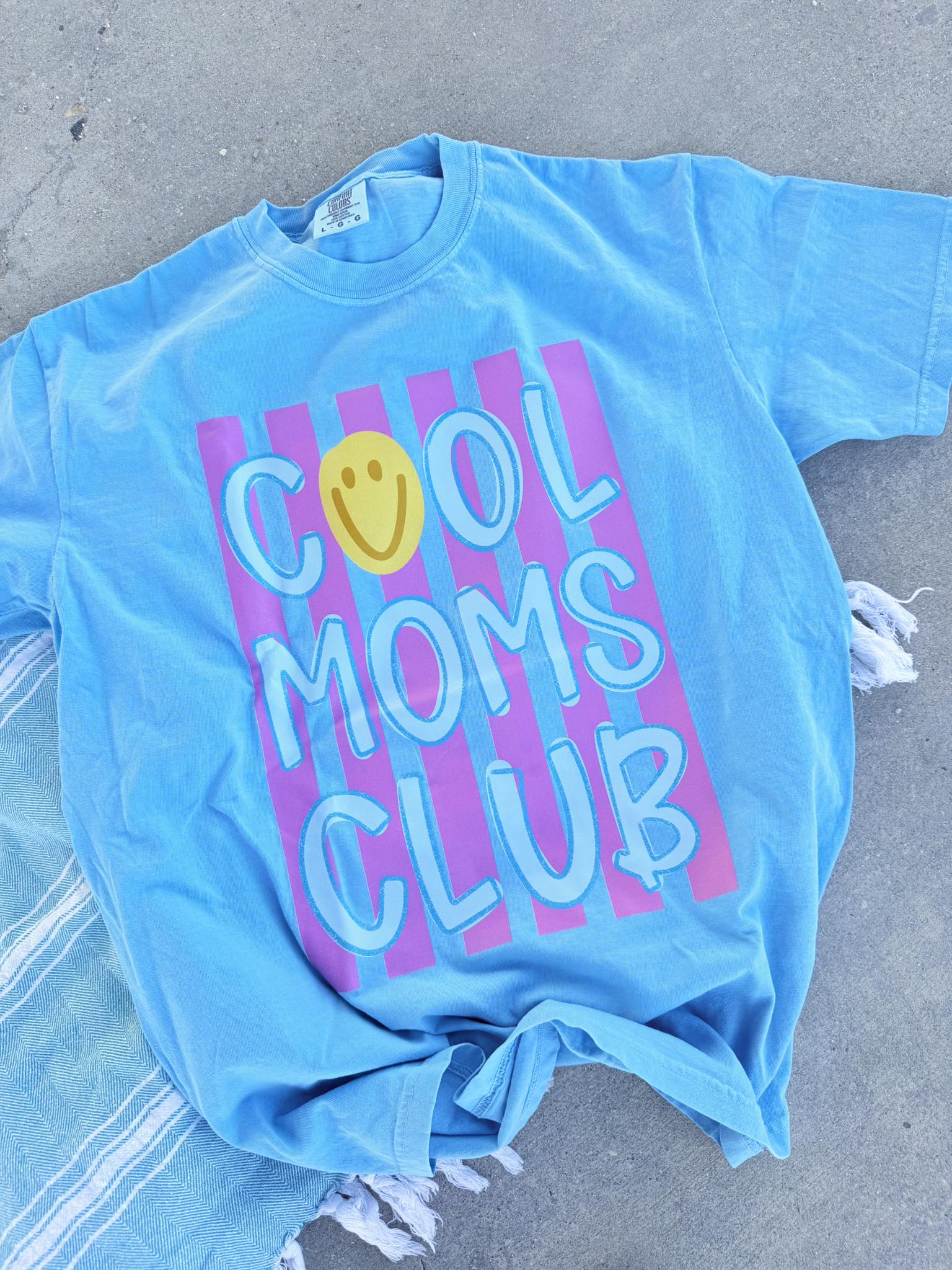 Cool Moms Club Sapphire Graphic Tee