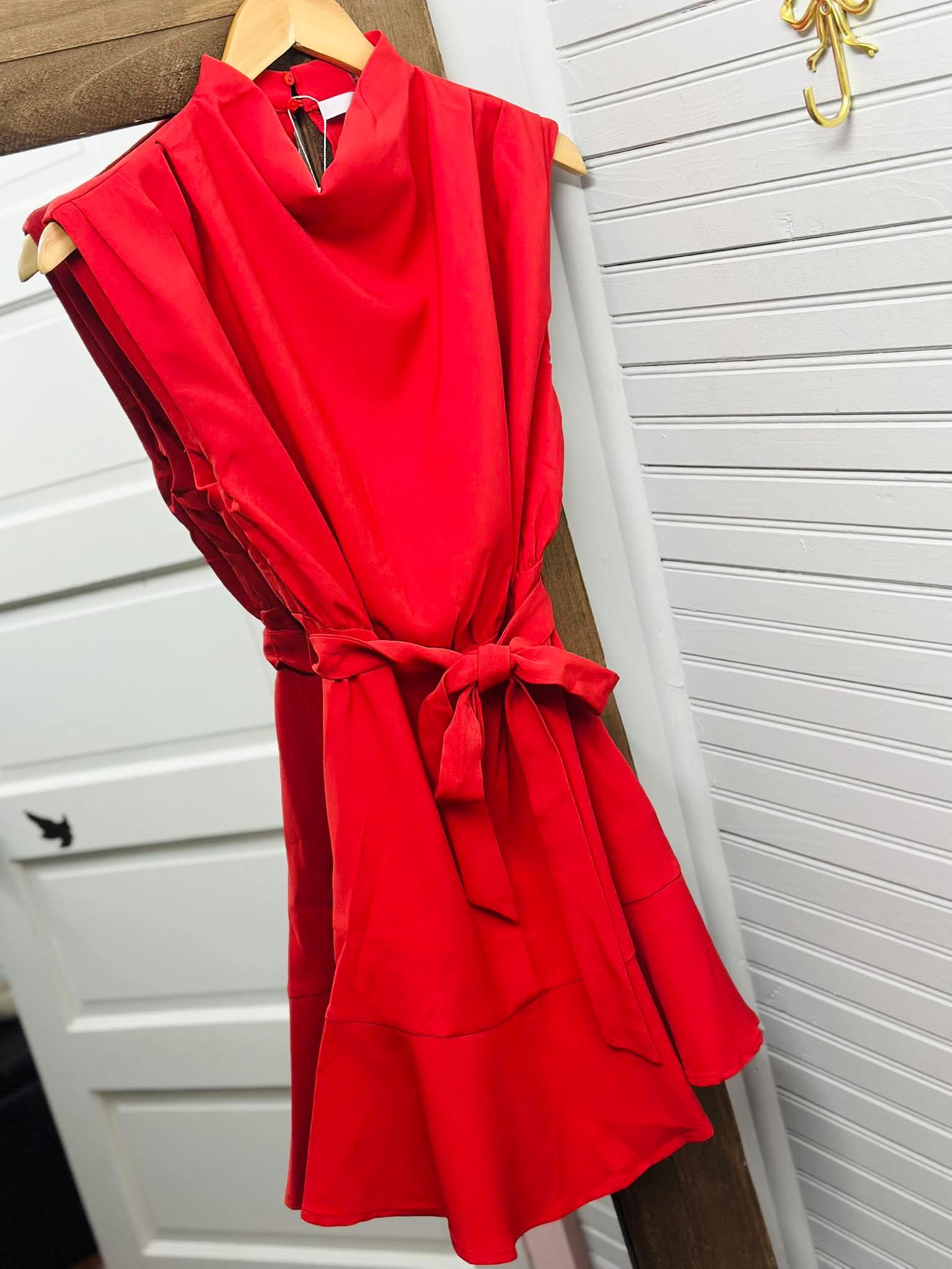 simple elegant red dress Red -Shlder Short Foal ss