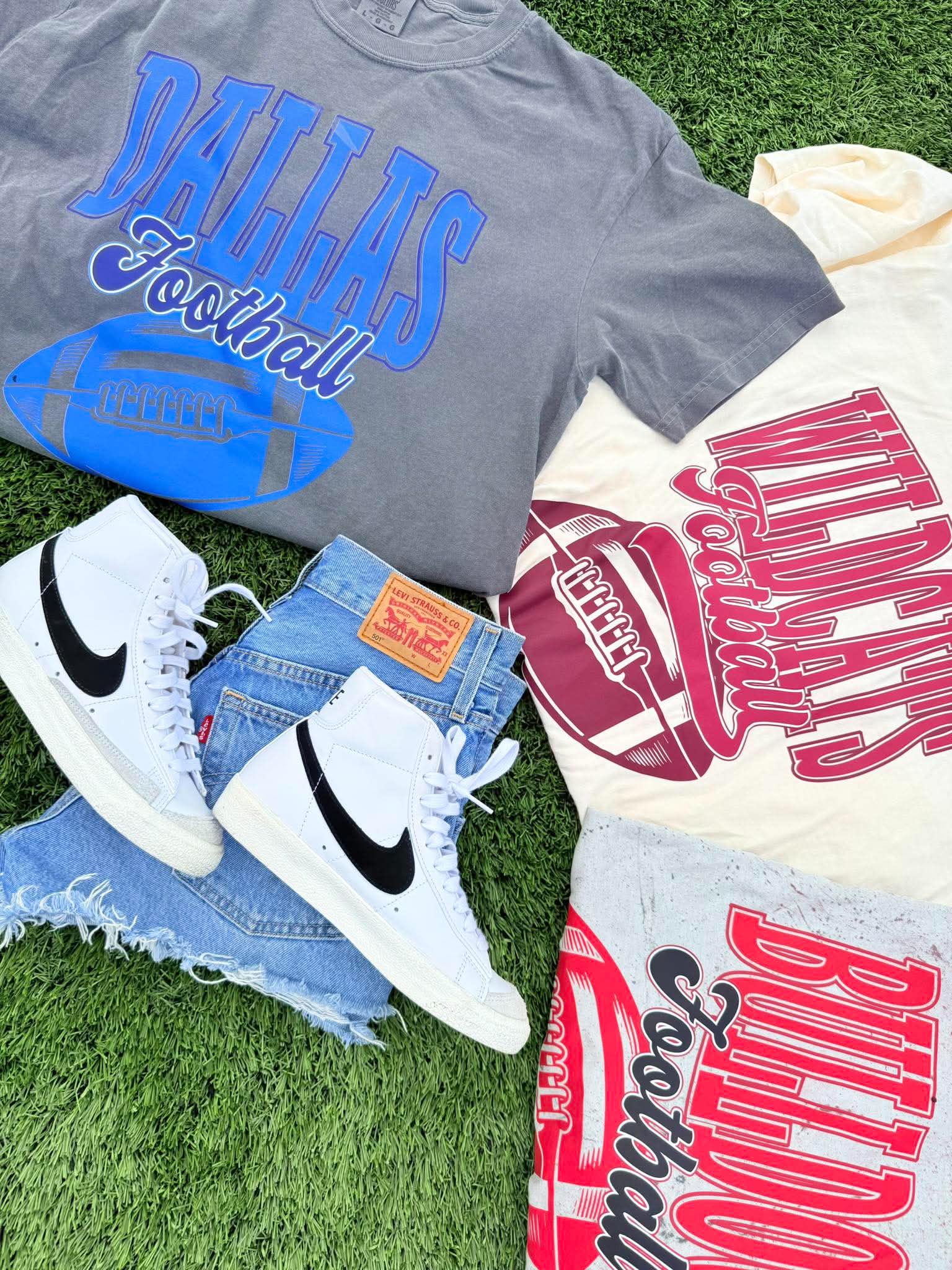 Mascot Football Graphic Tee - #GAME95