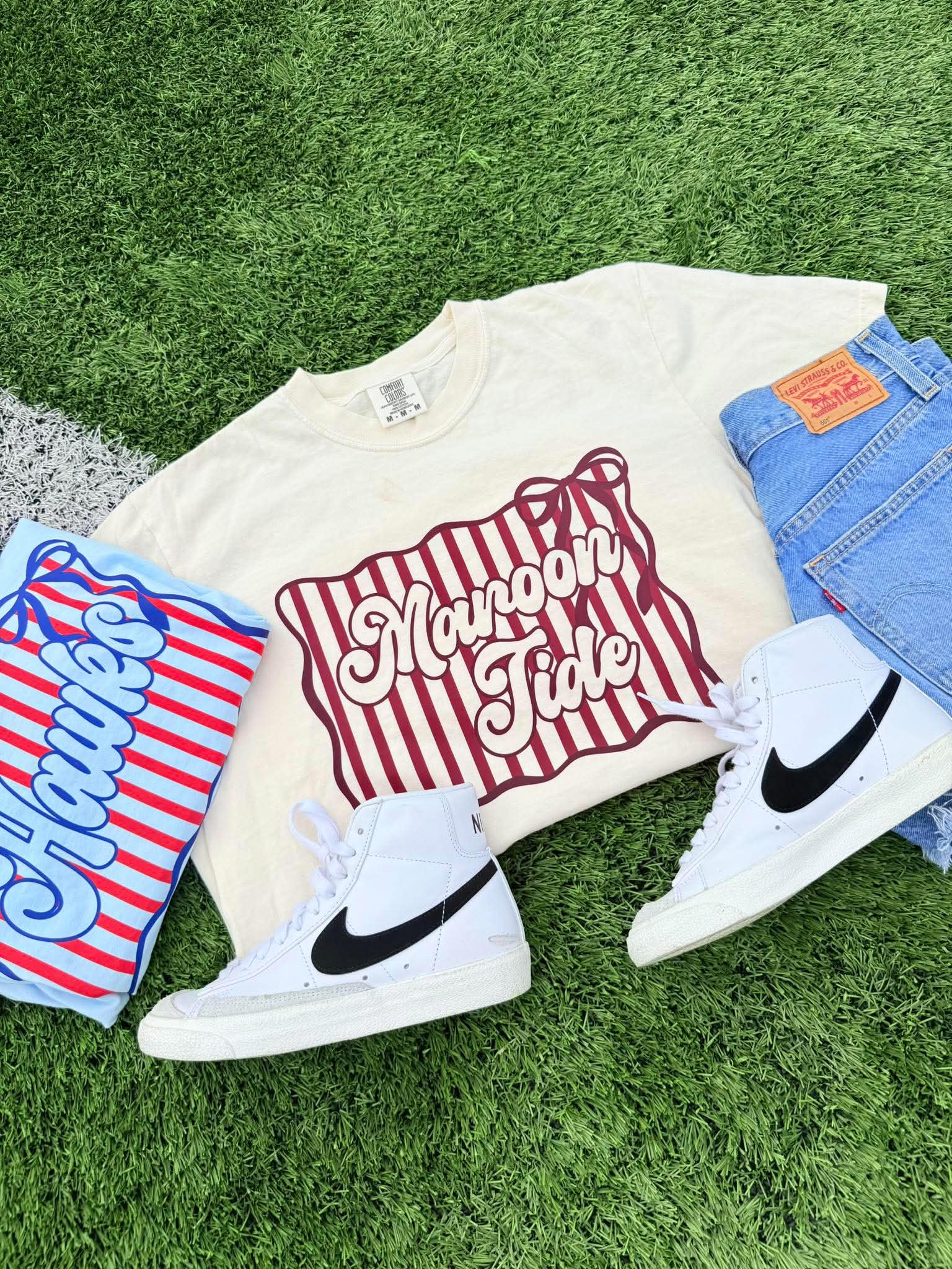 Bubble Stripe Bow Mascot Graphic Tee - #GAME96