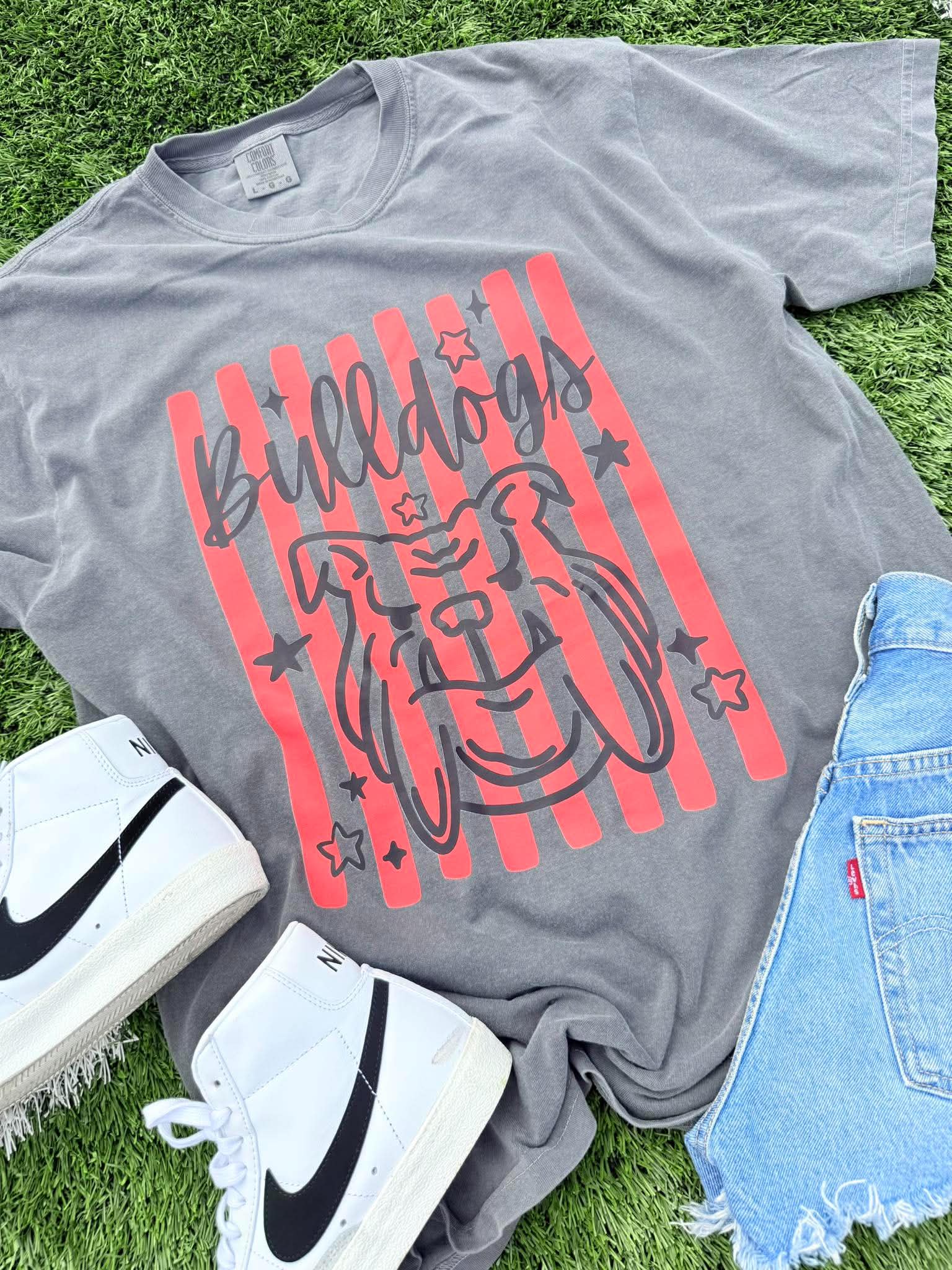 Stripe Star Mascot Graphic Tee - #GAME103