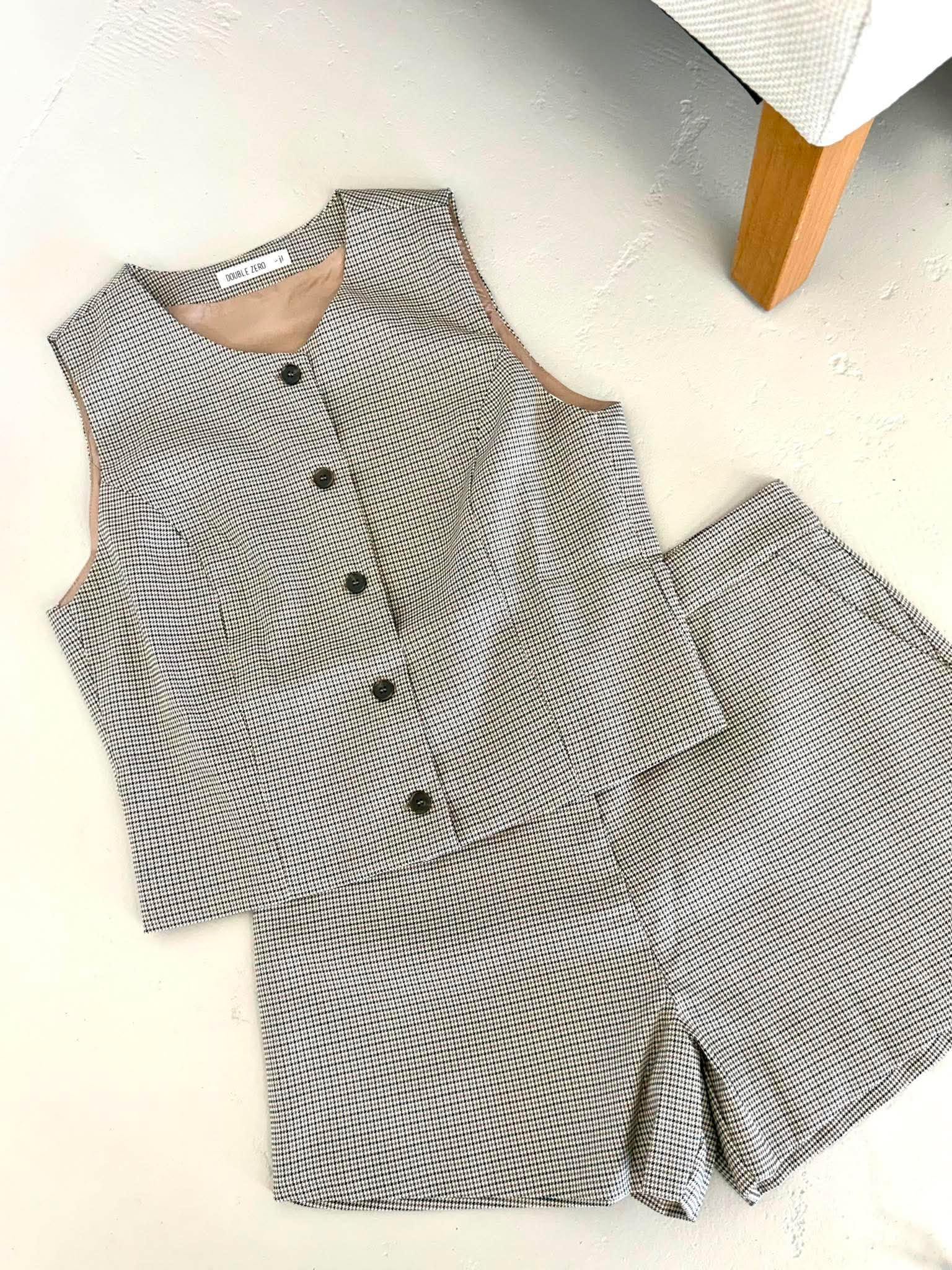 Wondering Soul Plaid Shorts Set