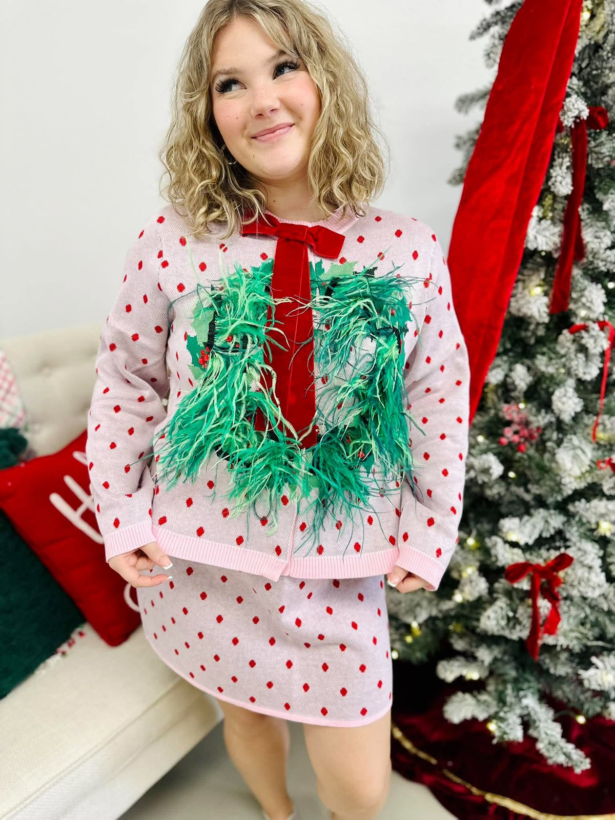 Queen Of Sparkles Light Pink & Red Polka Dot Wreath Neck Knit Sweater