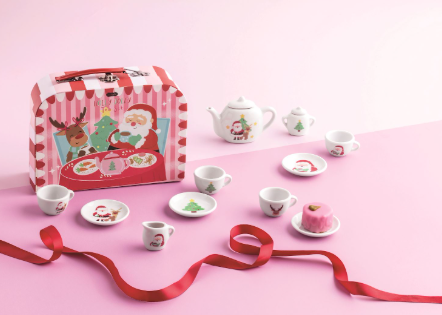 Holly Jolly Tea Set